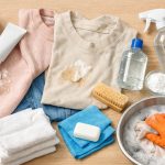 Cum să eliminați rapid și fără urmă petele de cremă de mâini unsuroasă de pe orice haină cum-sa-eliminati-rapid-si-fara-urma-petele-de-crema.png